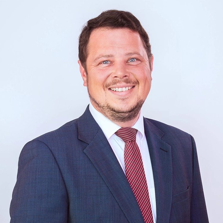 Stephan J. Reucken